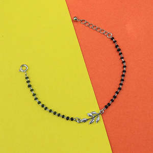 สร้อยข้อมือลายตารางสีเงิน Zarkan Linear  เครื่องประดับแฟชั่น - Product Image 1