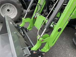 Tractor Deutz Fahr 5080D de Segunda Mano, 18 HP, Tracción en las 4 Ruedas, Transmisión de Engranajes con Motor y Caja de Cambios para Uso Agrícola a Precios Descontados - Product Image 5