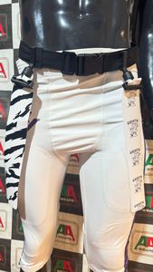 Flag football Belts Adjustable Hook and Loop Flag Football Belts Set With 2 Flags Per Belt for Safe Non-contact Gameplays - Product Image 4