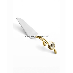 Servidor de pastel metálico de mesa pulido con espejo y cuchillo con manijas chapadas en oro de trabajo martillado Servidor de pastel de cocina más vendido - Product Image 5