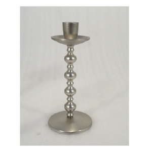 Bougeoirs coniques en aluminium argenté de luxe pour la décoration intérieure pour la maison, le restaurant, l'hôtel, les bougies décoratives pour le dîner - Product Image 1