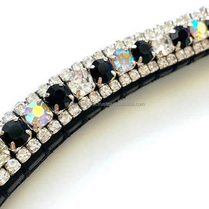 Banda para la frente de calidad premium de caballo de cuero genuino ecuestre de alta calidad con cadena de cristal negro y AB de 3 filas en todos los colores personalizados - Product Image 3