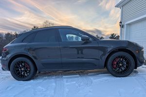 Porsche Macan GTS 2018 Usado en Buen Estado, Motor Turbo V6 de 360 hp - Product Image 3