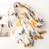 Nouveauté : foulard carré ethnique en soie 100% pour femmes, imprimé floral, avec glands, châle tendance, hijab, printemps, personnalisable