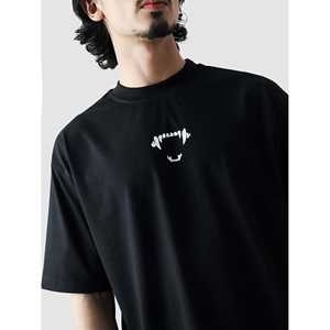 T-shirt Thunder Bite GRVYEffect 100% coton biologique, style hip-hop, t-shirt de créateur respirant avec logos de personnages, tissu jersey 180g - Product Image 2