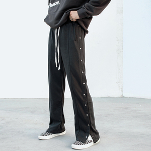 Pantalones de chándal de pierna ancha desgastados informales OEM con botones laterales Ropa de calle acampanada Pantalones de chándal Ropa deportiva de cintura media - Product Image 4