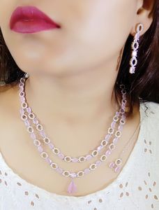 Conjunto de collar brillante de diamantes americanos de tendencia con pendientes a juego y joyería Mang Teeka para mujer función y fiesta - Product Image 5