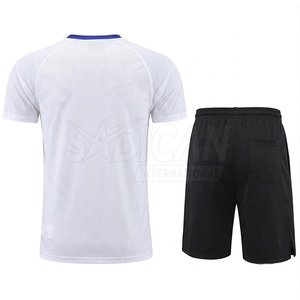 เสื้อยืดแขนสั้นผู้ชาย ผ้าโพลีเอสเตอร์ 100% เนื้อนุ่ม เทคโนโลยีแห้งเร็ว เหมาะสำหรับชุดเทนนิส ตัวเลือกที่สมบูรณ์แบบสำหรับการฝึกซ้อมและการแข่งขันในช่วงฤดูร้อน - Product Image 2