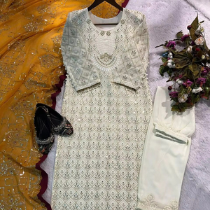 เสื้อทำงานปักลำดับที่สวยงามและ pent with Work dupatta - Product Image 1