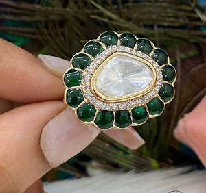 Anillo elegante ajustable Kundan Real chapado en oro de alta calidad de diseñador para función y colección de ropa de boda para mujer - Product Image 2