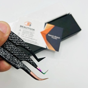 แหนบขนตาปลอมปลายพลาสมาปลายแหลมพร้อมกลิตเตอร์สีเงินทำจากสเตนเลสออกแบบโลโก้ได้ตามต้องการ - Product Image 1