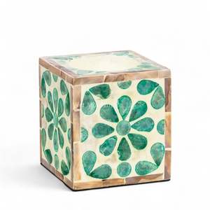 Portavelas Decorativo de Nácar para Decoración de Interiores del Hogar, Exhibición en Mesa e Iluminación Cálida, de Vietnam - Product Image 3