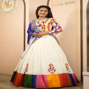 Último diseñador Faux Georgette bordado secuencia trabajo Lehenga Choli por FabZone - Product Image 2