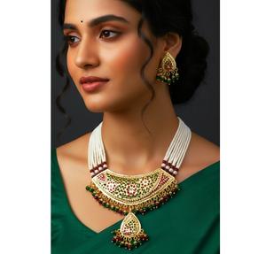 Conjunto de Collar y Aretes con Acabado Dorado de Primera Calidad con Aspecto de Perlas para Bodas, Colección para Mujer - Product Image 1