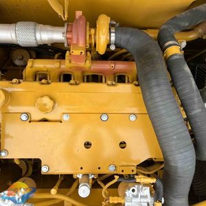 Excavatrice sur chenilles d'occasion CAT320D2L, moteur 110KW, modèle 2020, 565 heures, capacité de la benne 1m, excellent état - Product Image 2