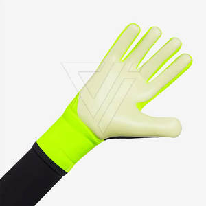 Gants de gardien de but en latex respirant de qualité supérieure, nouveau design, avec sangle de poignet réglable et fermeture auto-agrippante antidérapante pour hommes - Product Image 4