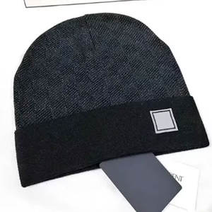 Bonnet d'hiver tricoté de luxe 2025 pour créateur de mode, couleur unie, lettre G, unisexe, haute qualité, couleurs personnalisables, modèle courant - Product Image 2