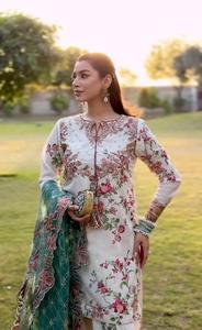 Top de trabajo con estampado y bordado de secuencia de seda Modal de desgaste étnico indio y bordado de secuencia de red Palazzo Butter Fly Dupatta - Product Image 3