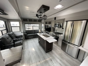 Nuevo 2025 Keystone Montana High Country 385BR - Product Image 5