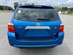 Toyota Highlander Base 4WD 2008 / Disponible à la vente avec faible kilométrage, moteur essence / Véhicule d'occasion en excellent état et sans accident - Product Image 3