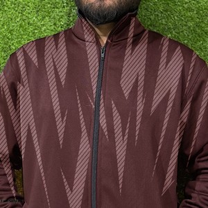 Chaquetas de Invierno para Hombre con Logotipo Personalizado de Alta Calidad, Chaquetas Bomber 3D con Cuello Alto de Lona Premium, Transpirables y Resistentes al Viento, 100% Algodón - Product Image 3