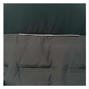 Chaqueta Acolchada con Capucha Negra de Alta Calidad para Hombre, Abrigo de Invierno para Adultos 2025 con Logotipo Frontal - Product Image 4