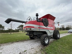 Moissonneuse-batteuse Massey Ferguson d'occasion à vendre - Product Image 4