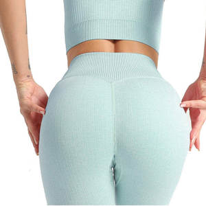 Soutien-gorge de sport léger 2 pièces pour femmes et ensemble de legging de gymnastique Design solide Active Wear avec logo personnalisé à la taille - Product Image 5