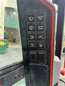 Abordable chargeuse sur chenilles Bobbcat T66 occasion Skid Steer Meilleure vente Skid Steer Diesel Engine Bonne condition - Product Image 4