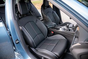 พร้อมจัดส่งปี 2024 แคดิลแลค CT5-V แบล็ควิง - Product Image 6