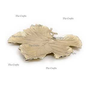 ถาดโต๊ะเครื่องแป้งลายใบไม้อลูมิเนียมสีทองถาดโต๊ะเครื่องแป้งทรงใบไม้สำหรับใช้ในบ้านร้านอาหาร - Product Image 1