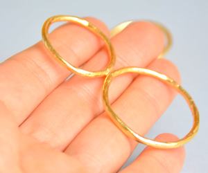 Nouvelle mode Boucles d'oreilles modernes en alliage de zinc et diamant doré Boucles d'oreilles géométriques faites à la main Fil rond - Product Image 4