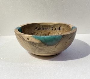 ชามไม้ทำด้วยมือที่มีดีไซน์เรซินช่วยยกระดับโต๊ะของคุณด้วยชามไม้แฮนด์เมดไม่เหมือนใครสำหรับเสิร์ฟอาหารและของว่าง - Product Image 6