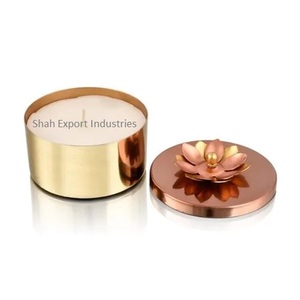 Pot à bougie rond rose en laiton massif fait à la main avec couvercle design en or pour la maison et le mariage décoratif - Product Image 3