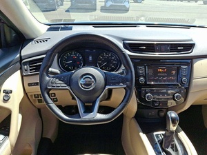 Certifié 2020 Nissan-n Rogue SV Accident-Free Disponible à la vente - Product Image 3