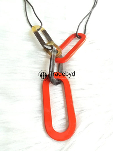 Collar de cuerno hecho a mano Tradebyd, joyería ecológica, pieza de moda de lujo perfecta - Product Image 2