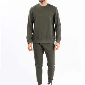 Top Trending Custom Made Gym Fitness Slim Fit Plain Men Sweat Suit / Different Style Casual Wear New Design Men Sweat Suit