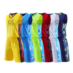 Nouvelle conception, uniforme d'entraînement de basketball personnalisé pour l'hiver, 100% polyester, respirant, séchage rapide, antibactérien, service OEM de haute qualité - Product Image 5