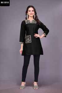 Collections indiennes à la mode et décontractées Shot Rayon Kurtis avec un beau travail de broderie avec un motif de poche Daily Wear Kurtis - Product Image 4