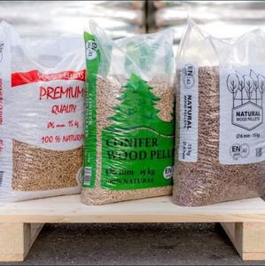 Pellets de Madera de Pino de Primera Calidad Plus-A1 de BE con 1% de Ceniza, 8% de Humedad, 4000J de Calorías para Energía de Biomasa y Cocina - Product Image 4