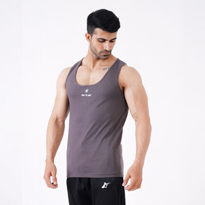 Camiseta sin mangas personalizada de alta calidad para hombre, nuevo estilo, ropa deportiva de punto transpirable de Color sólido con estampado decorativo y capucha - Product Image 4