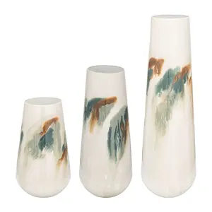 Iron <b>Vases</b> Metal Flower Arrangers Handmade Flower Decorations Modern Home Grade Metal Flower <b>Vase</b> with <b>Gold</b> Finished & Classic - Product Image 3