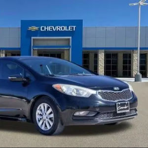 Forte LX SUV 2016 Usado, Volante a la Izquierda, Turbo, Asientos de Tela, Neumáticos R18, Transmisión Automática, Techo Panorámico - Product Image 1