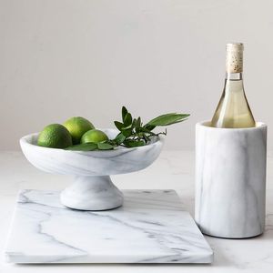 Bol de service en marbre moderne avec des motifs géométriques et des variations de couleur uniques pour des arrangements artistiques de table - Product Image 3