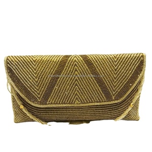 กระเป๋าผ้าคลัทช์ทำมือลายปักด้วยมือสำหรับงานแต่งงานด้วยงานฝีมือสุดหรู - Product Image 1