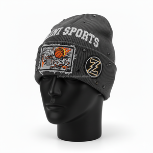 Gorro de punto acrílico Premium 350 GSM para mujer, gorro cálido de invierno, estilo urbano con parche bordado, gorros Jacquard con logotipo personalizado - Product Image 4