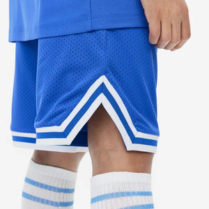 Short en maille pour hommes du haut fabricant High Street Style Tendance Mode Meilleures qualités Poches élégantes Nouvelle collection en gros - Product Image 2