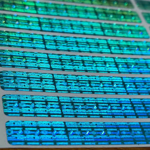 Etiquetas de Seguridad Holográficas Ovaladas de Color Azul Torque, Resistentes al Agua, a Prueba de Manipulación, Solución de Etiquetas Digitech, Modelo de Etiquetas para Embalaje - Product Image 1