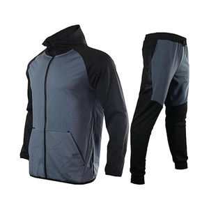 Fabriqué en tissu polyester respirant de haute qualité avec évacuation de l'humidité Costume de sport à la mode pour homme - Product Image 4