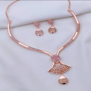 Conjunto de joyas de diamantes americanos de primera calidad, collar y pendientes de diseñador para novias y celebraciones, aspecto de diamante con brillo brillante - Product Image 1